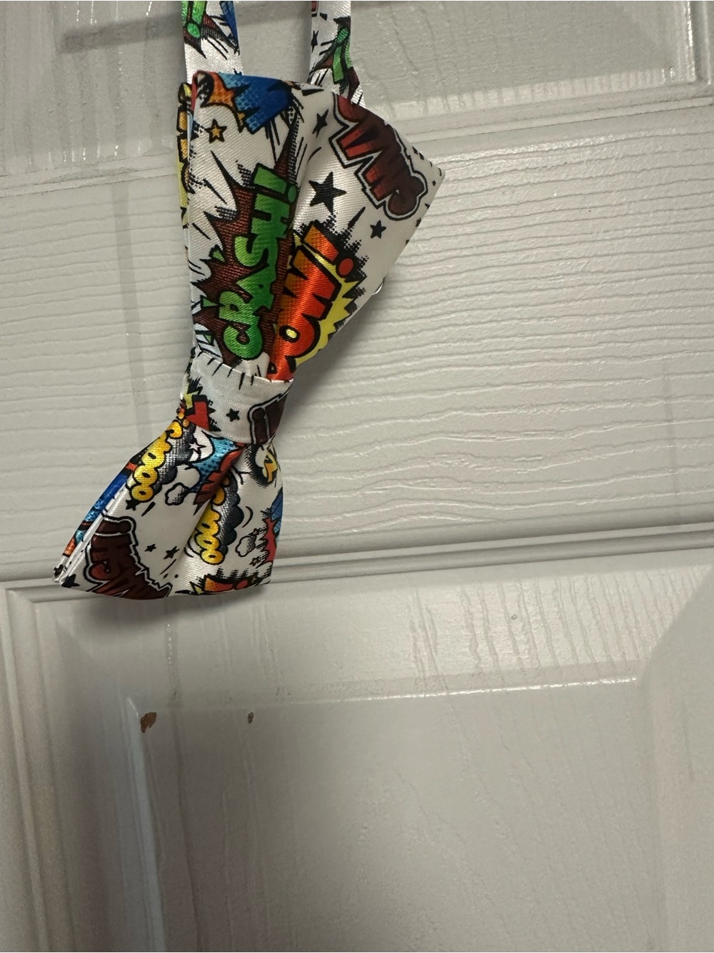 Kids Comic Pop Bow tie- White Multicolor